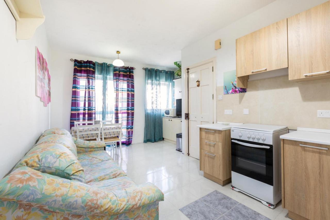 Ne1 - Lovely 2 Bedroom Apartment. Perfect Location Mellieħa Εξωτερικό φωτογραφία