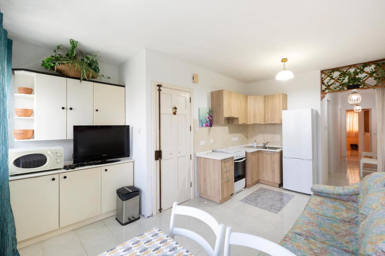 Ne1 - Lovely 2 Bedroom Apartment. Perfect Location Mellieħa Εξωτερικό φωτογραφία